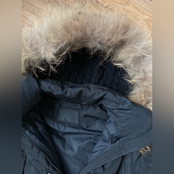 Atelier Noir Parka - Picture 3 of 3